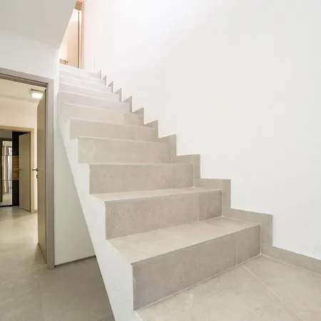 Ivanovi Dvori - Seven Bedroom With Private Pool 빌라