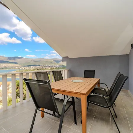 Ivanovi Dvori - Seven Bedroom With Private Pool * 벤코바츠