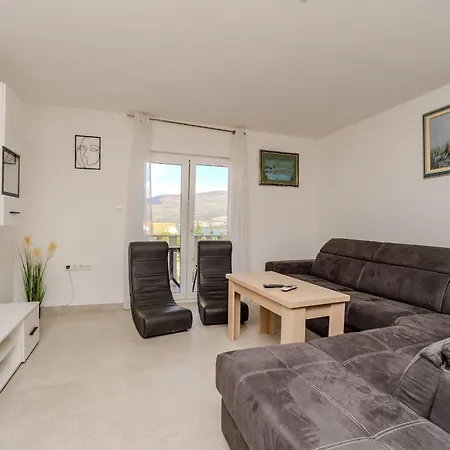 Ivanovi Dvori - Seven Bedroom With Private Pool 빌라