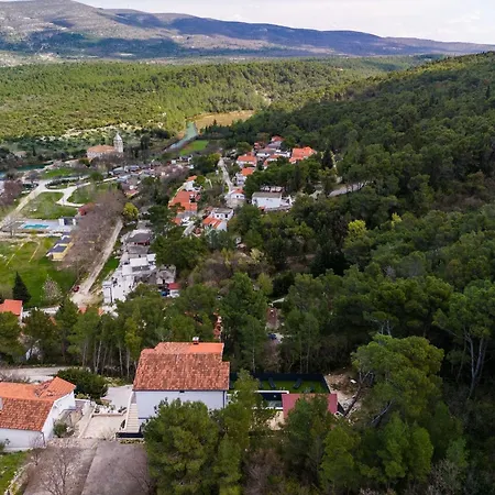 Ivanovi Dvori - Seven Bedroom With Private Pool * 벤코바츠