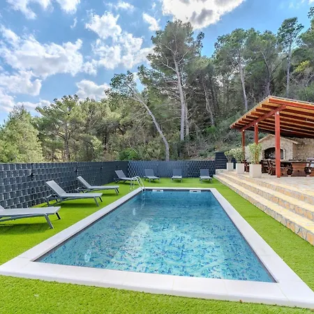 Ivanovi Dvori - Seven Bedroom With Private Pool * 벤코바츠