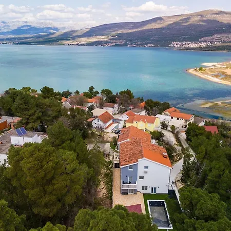 Ivanovi Dvori - Seven Bedroom With Private Pool 빌라